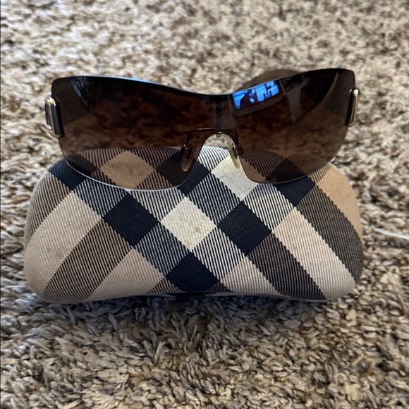 Burberry Brown Sunglasses with Checkered Case - Picture 1 of 5